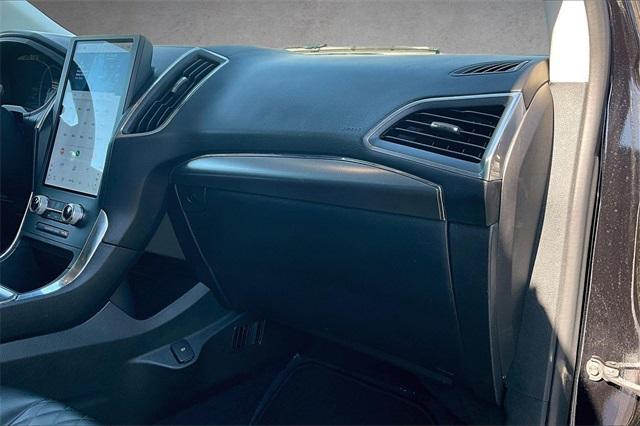 used 2024 Ford Edge car, priced at $25,000