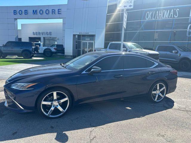used 2019 Lexus ES 350 car, priced at $30,459