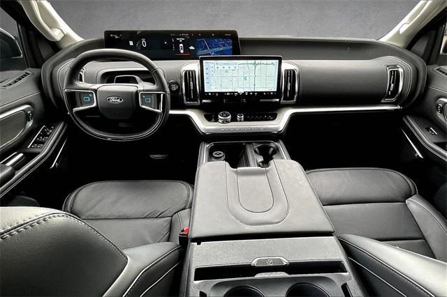 new 2025 Ford Expedition car, priced at $73,477