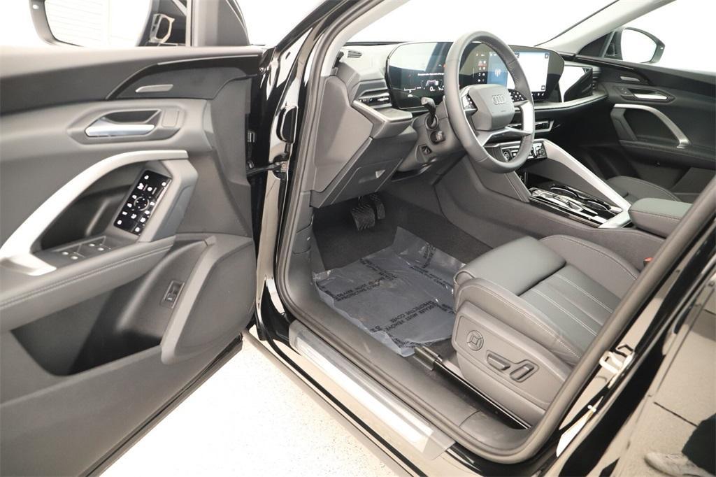 new 2025 Audi Q5 car, priced at $59,790