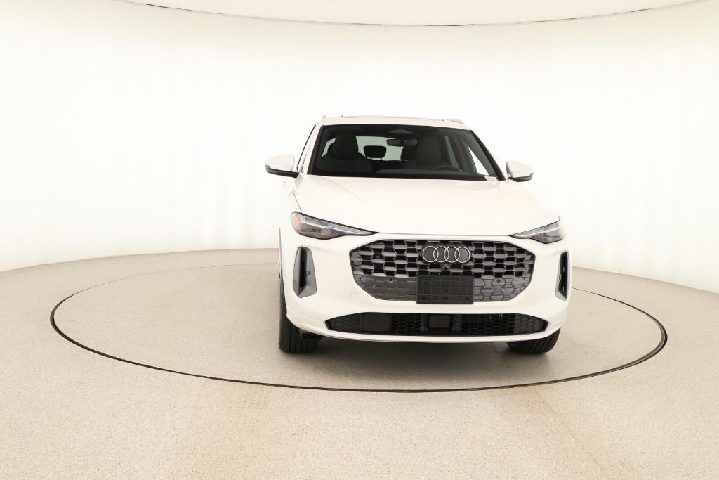 new 2025 Audi Q5 car, priced at $60,645