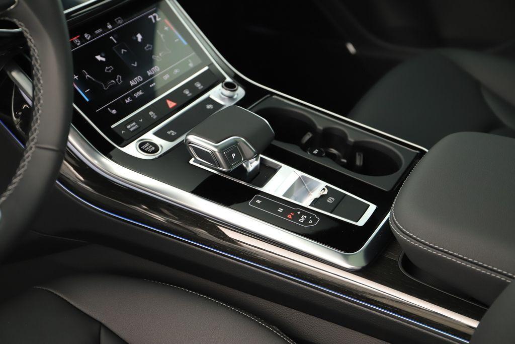 new 2026 Audi Q7 car, priced at $66,735