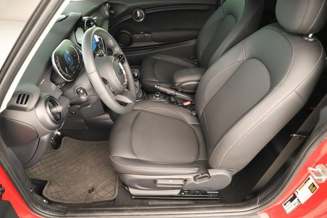 used 2024 MINI Hardtop car, priced at $22,187