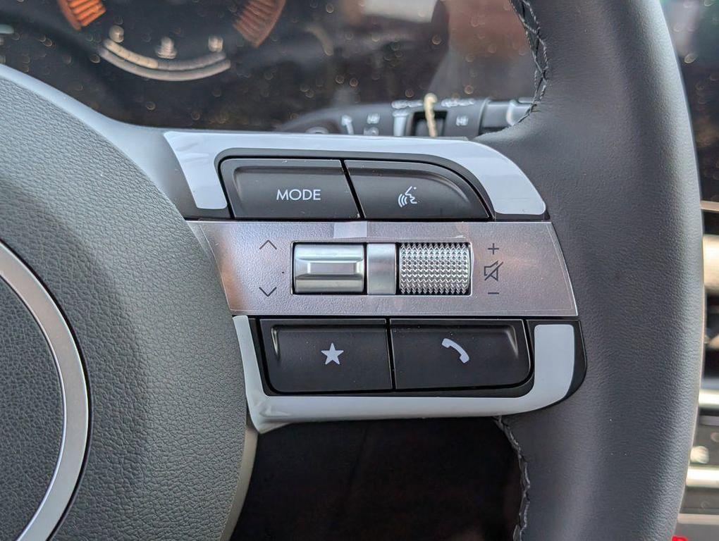 new 2025 Hyundai Tucson car, priced at $32,980