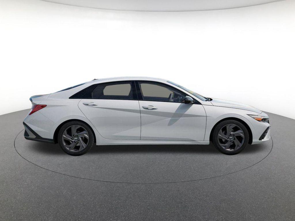 new 2026 Hyundai ELANTRA HEV car, priced at $28,760
