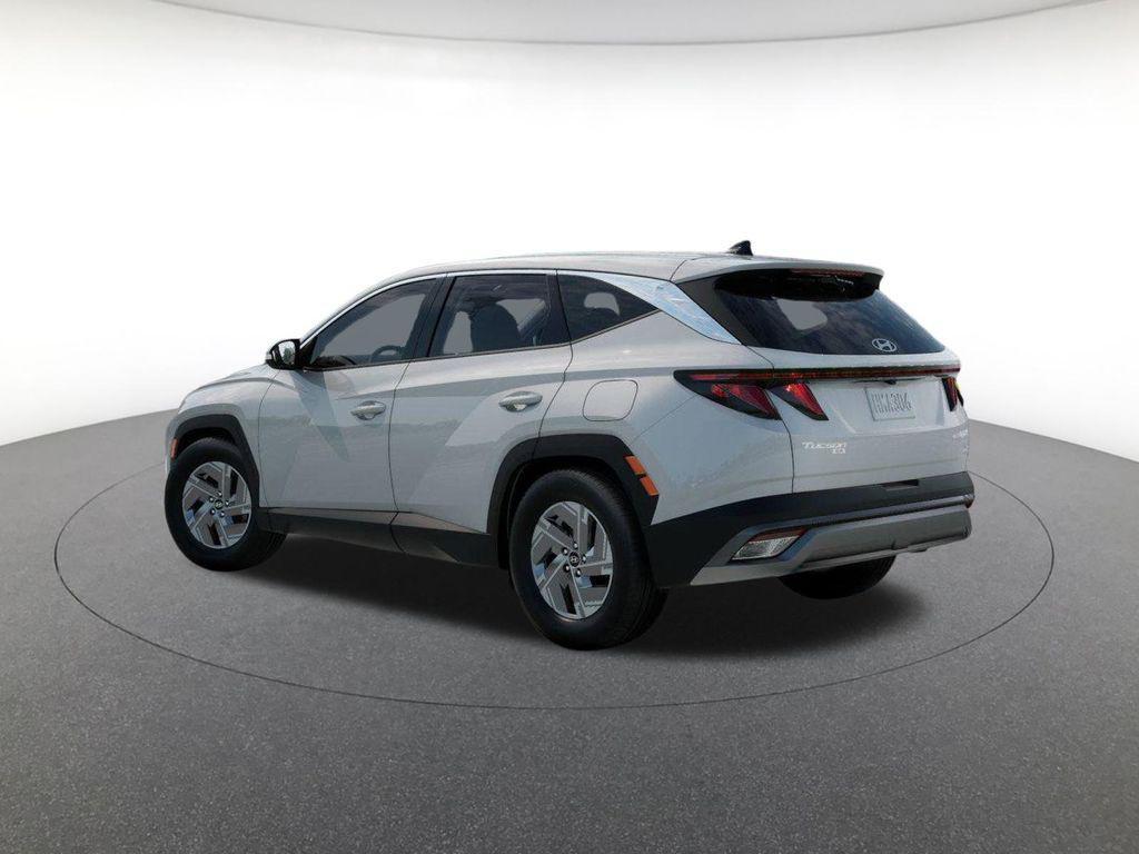 new 2026 Hyundai TUCSON Hybrid car, priced at $33,734