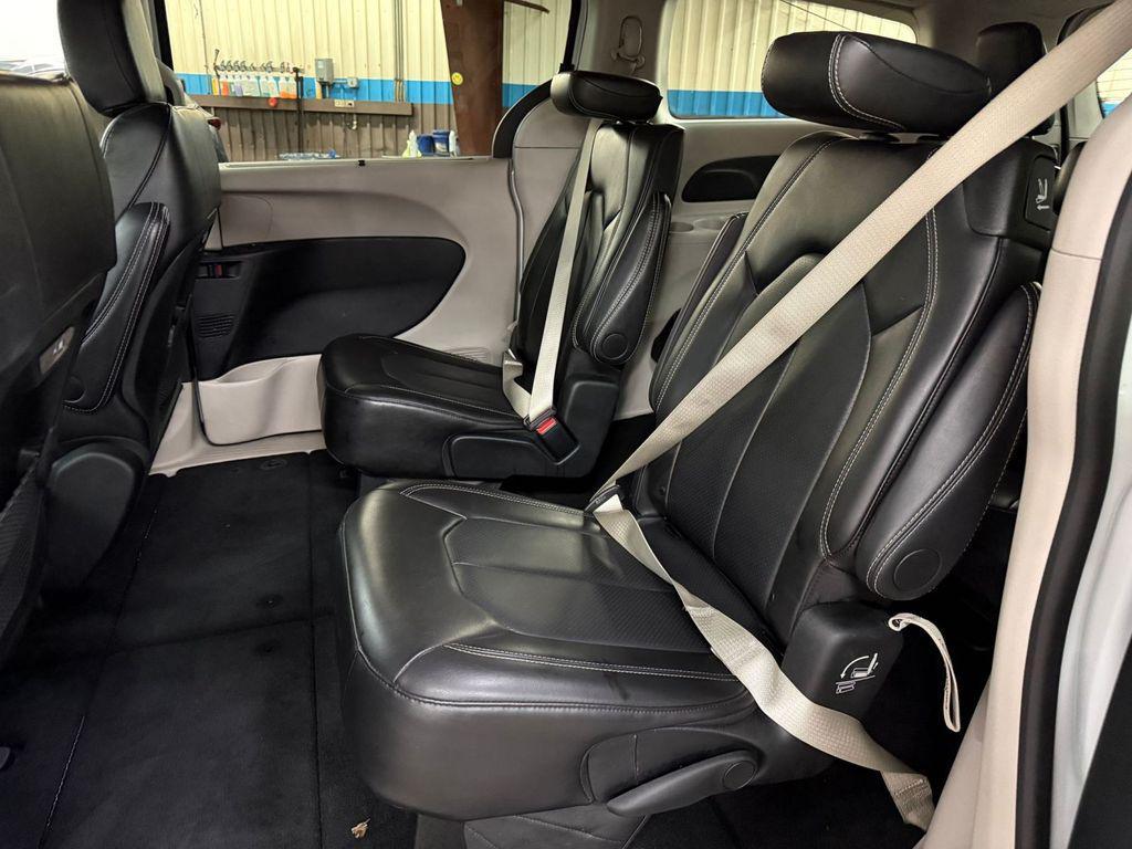 used 2024 Chrysler Pacifica car, priced at $26,889