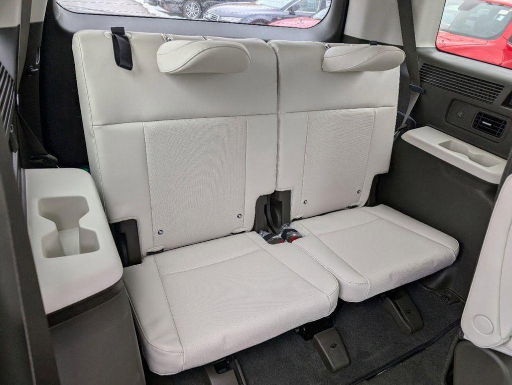 new 2025 Hyundai Santa Fe car, priced at $45,195