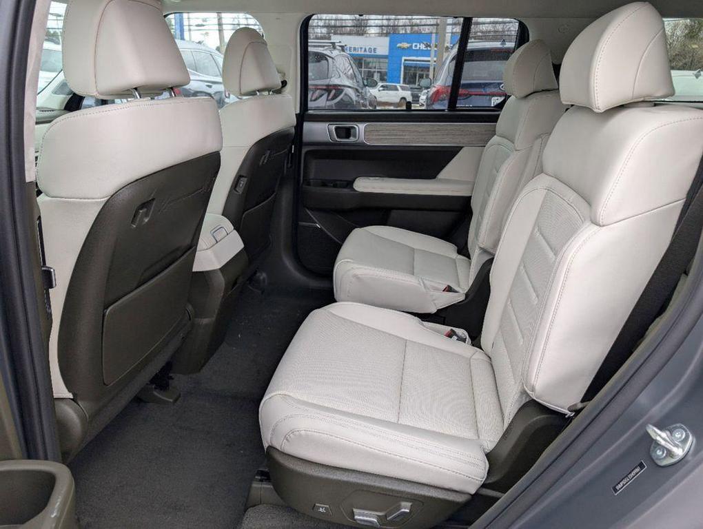 new 2025 Hyundai Santa Fe car, priced at $45,195