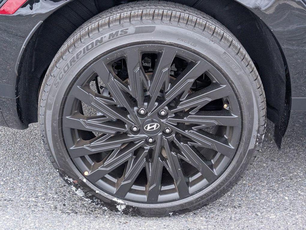 new 2025 Hyundai Santa Fe car, priced at $45,195