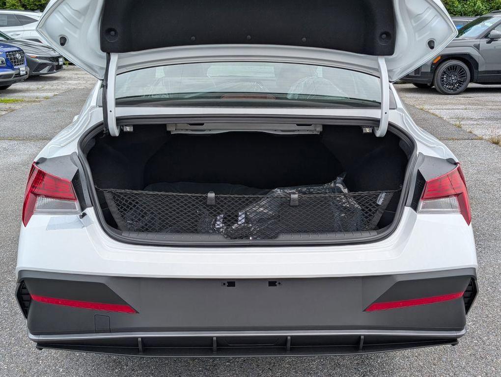 new 2025 Hyundai ELANTRA HEV car, priced at $26,896
