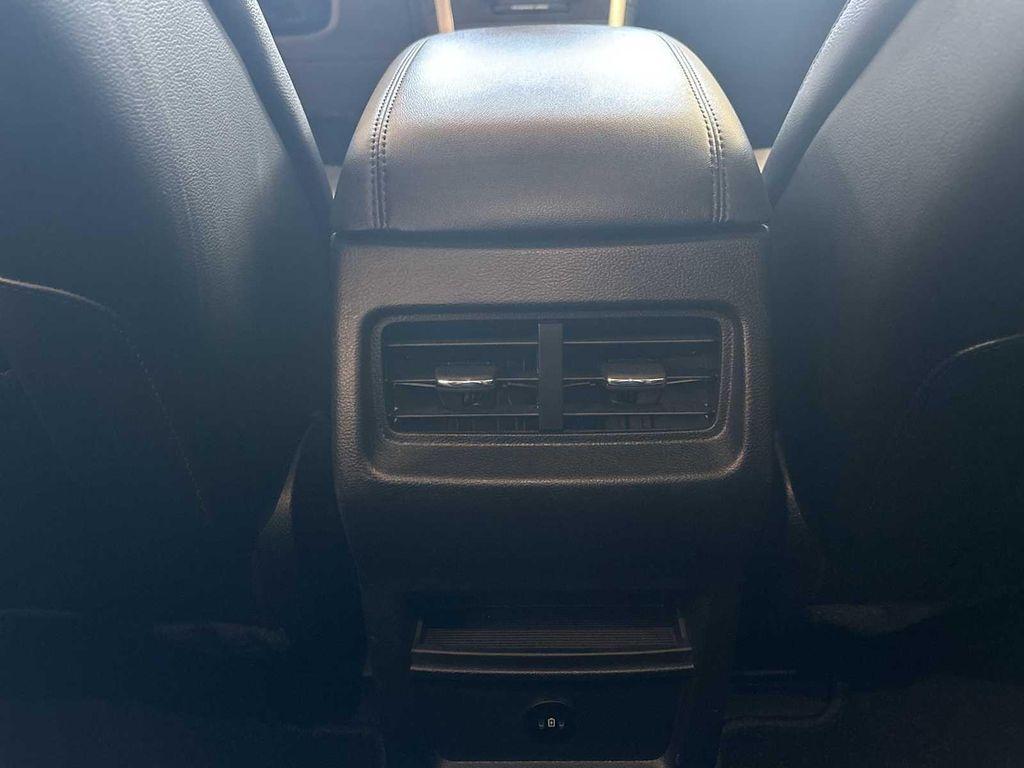 used 2024 Ford Edge car, priced at $25,436