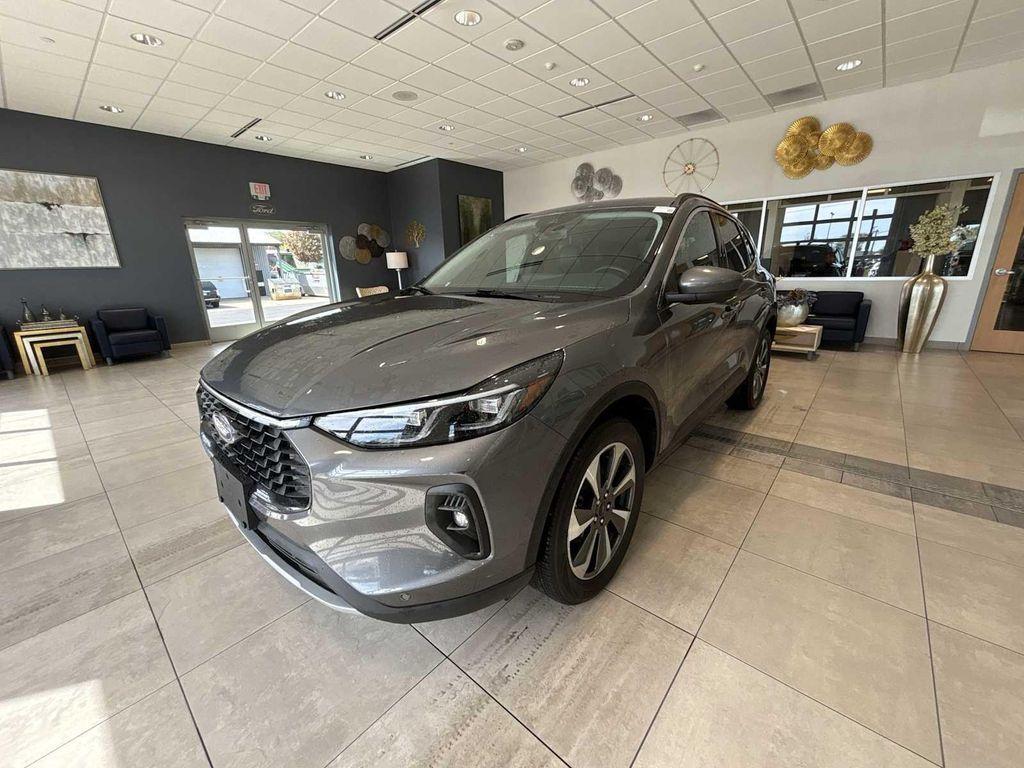 used 2024 Ford Escape car, priced at $25,322