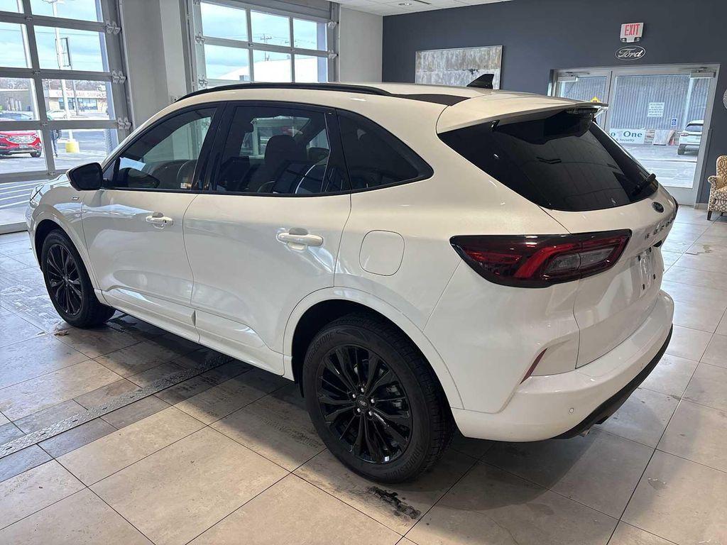 used 2023 Ford Escape car, priced at $27,998