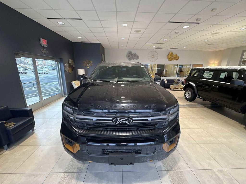 new 2025 Ford Expedition car, priced at $81,945