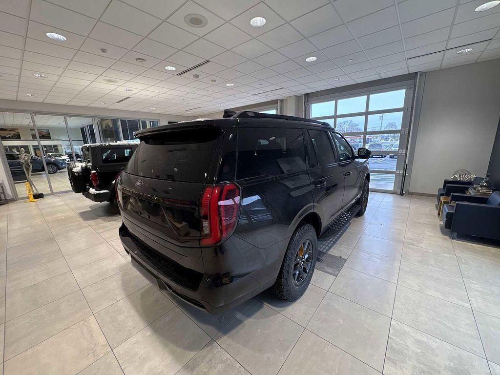 new 2025 Ford Expedition car, priced at $81,945
