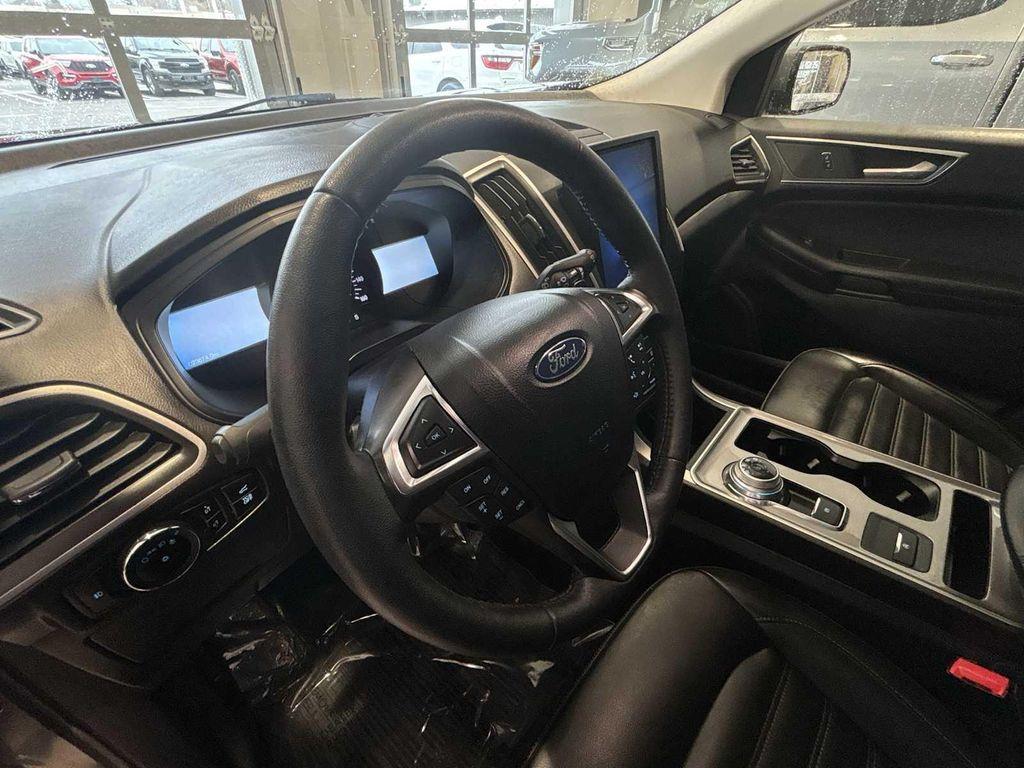 used 2024 Ford Edge car, priced at $29,996