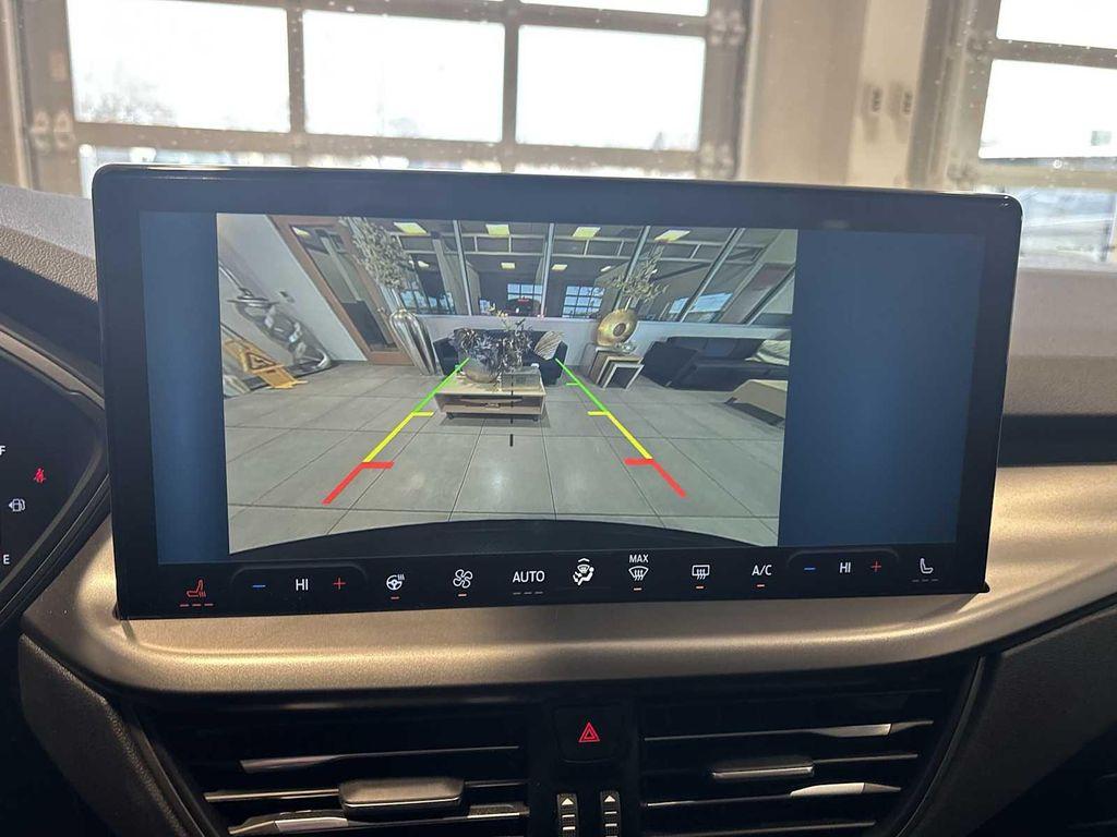 used 2024 Ford Escape car, priced at $25,462