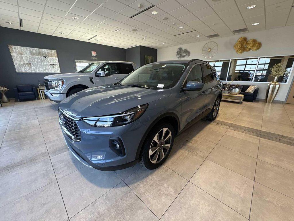 used 2024 Ford Escape car, priced at $25,998