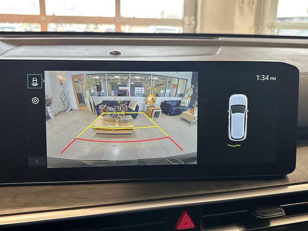 used 2025 Kia Sorento car, priced at $35,963