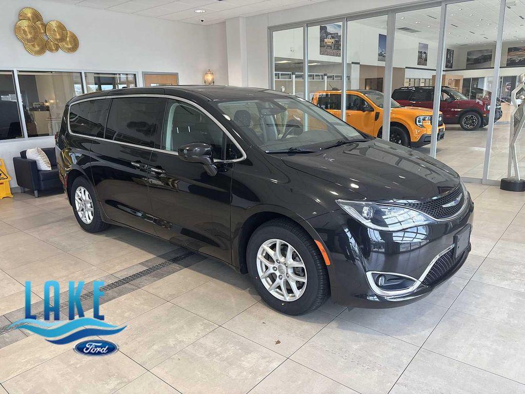 used 2020 Chrysler Pacifica car, priced at $17,990