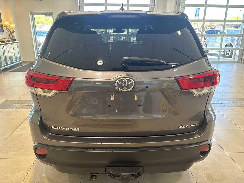 used 2018 Toyota Highlander car, priced at $21,978