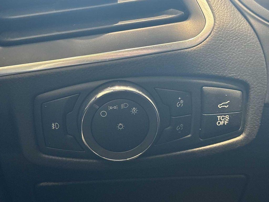 used 2024 Ford Edge car, priced at $32,448