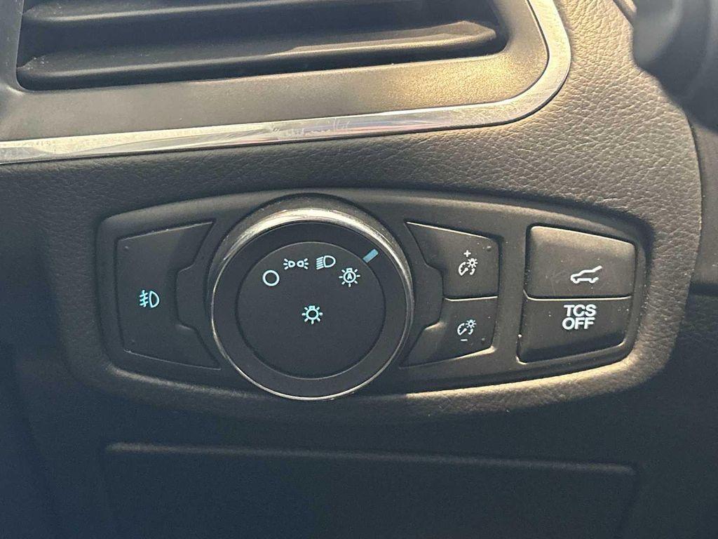 used 2022 Ford Edge car, priced at $21,887