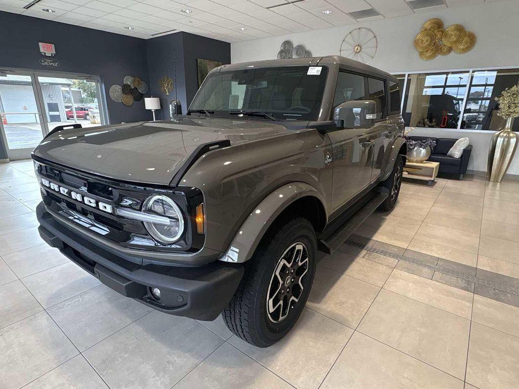 new 2025 Ford Bronco car, priced at $50,395