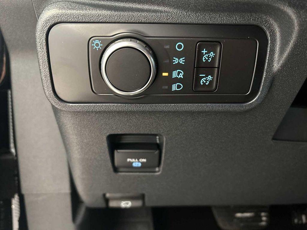 new 2025 Ford Bronco car, priced at $40,980