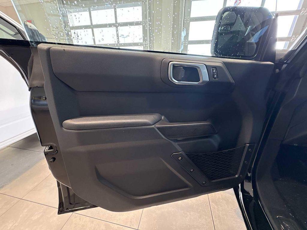 new 2025 Ford Bronco car, priced at $40,980