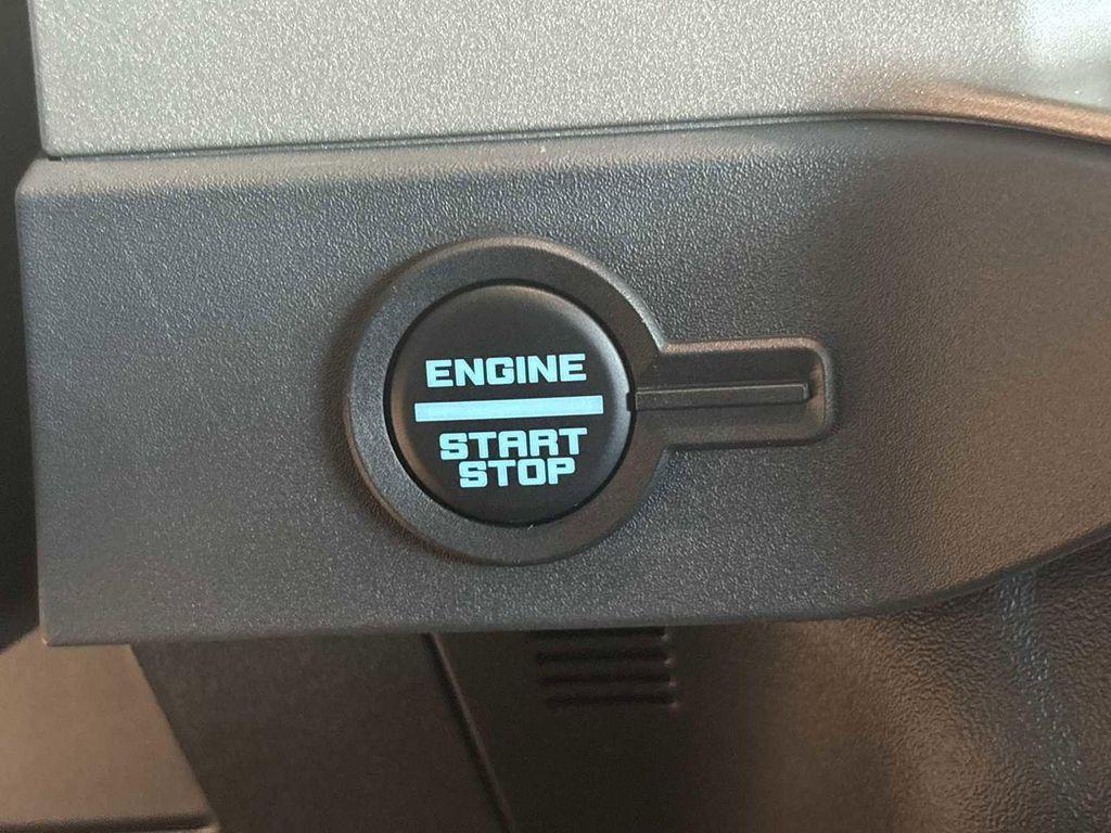 new 2025 Ford Bronco car, priced at $45,925