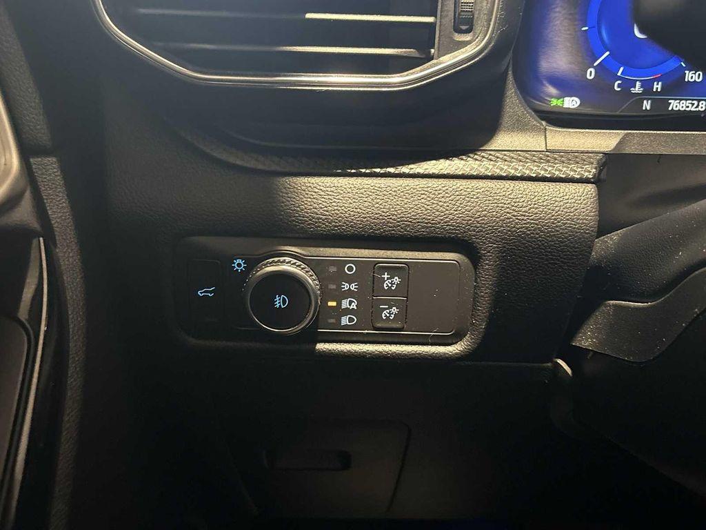 used 2021 Ford Explorer car, priced at $30,886