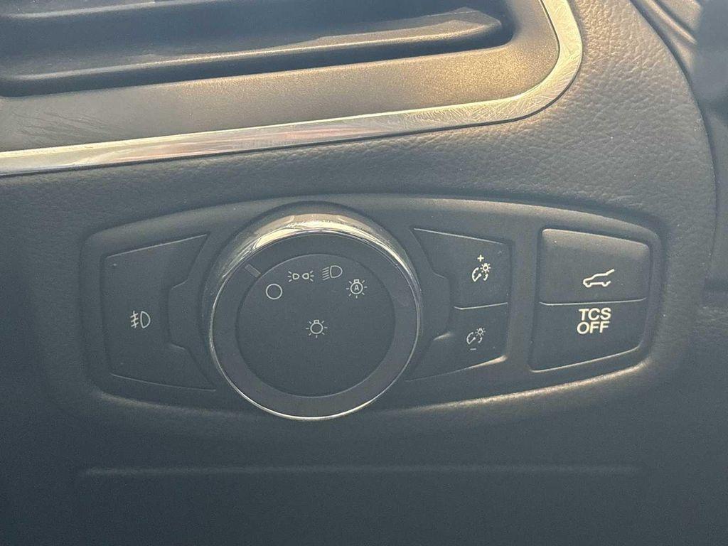 used 2024 Ford Edge car, priced at $33,593