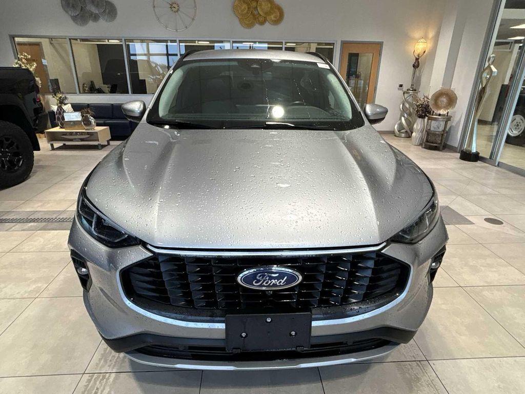 used 2024 Ford Escape car, priced at $25,471