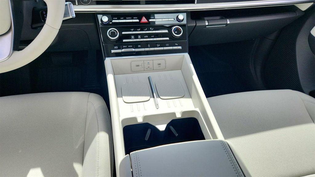 used 2024 Hyundai Santa Fe car, priced at $26,229