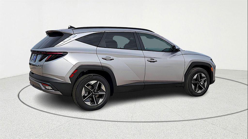 new 2026 Hyundai TUCSON Hybrid car, priced at $33,405