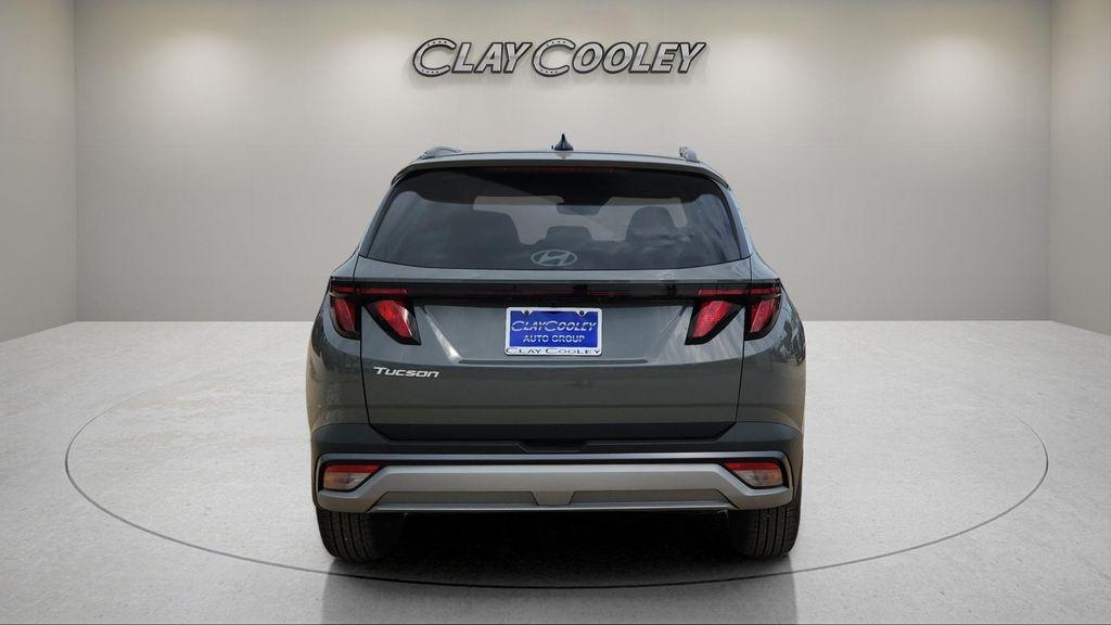 new 2026 Hyundai Tucson car, priced at $32,621