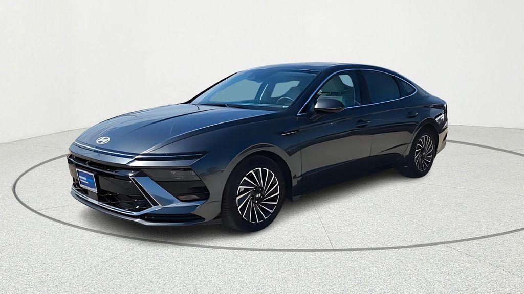 new 2025 Hyundai Sonata Hybrid car, priced at $34,990