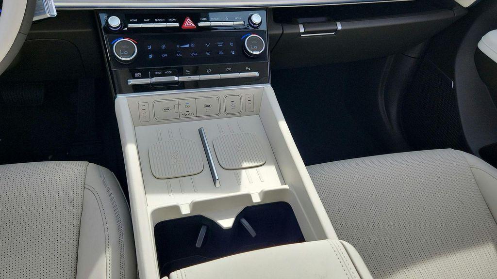 new 2025 Hyundai Santa Fe car, priced at $43,625