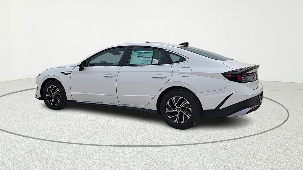 new 2026 Hyundai Sonata Hybrid car, priced at $30,914