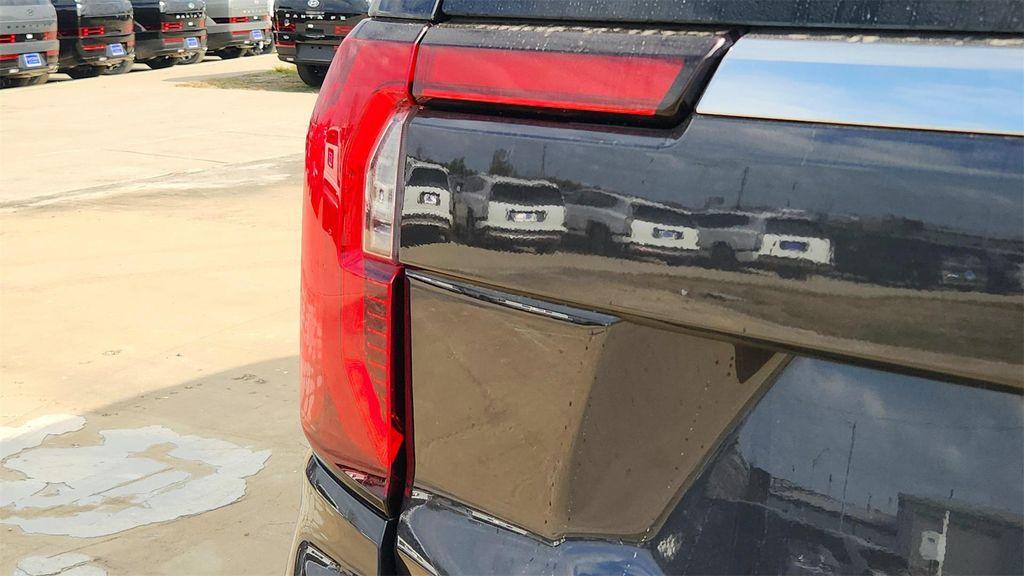 used 2025 GMC Yukon car, priced at $67,494