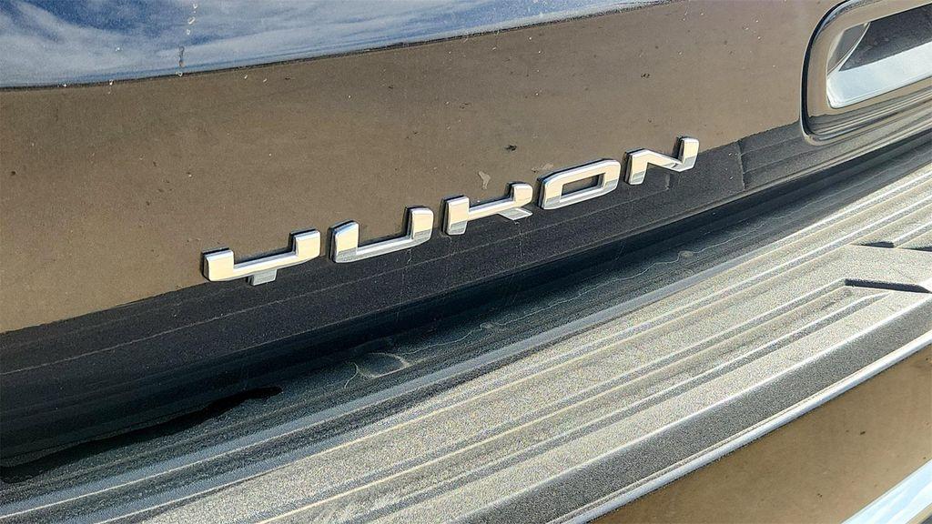 used 2025 GMC Yukon car, priced at $67,494