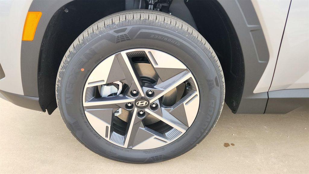 new 2026 Hyundai TUCSON Hybrid car, priced at $35,091