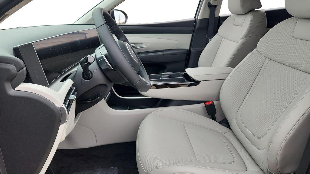 new 2026 Hyundai TUCSON Hybrid car, priced at $35,091