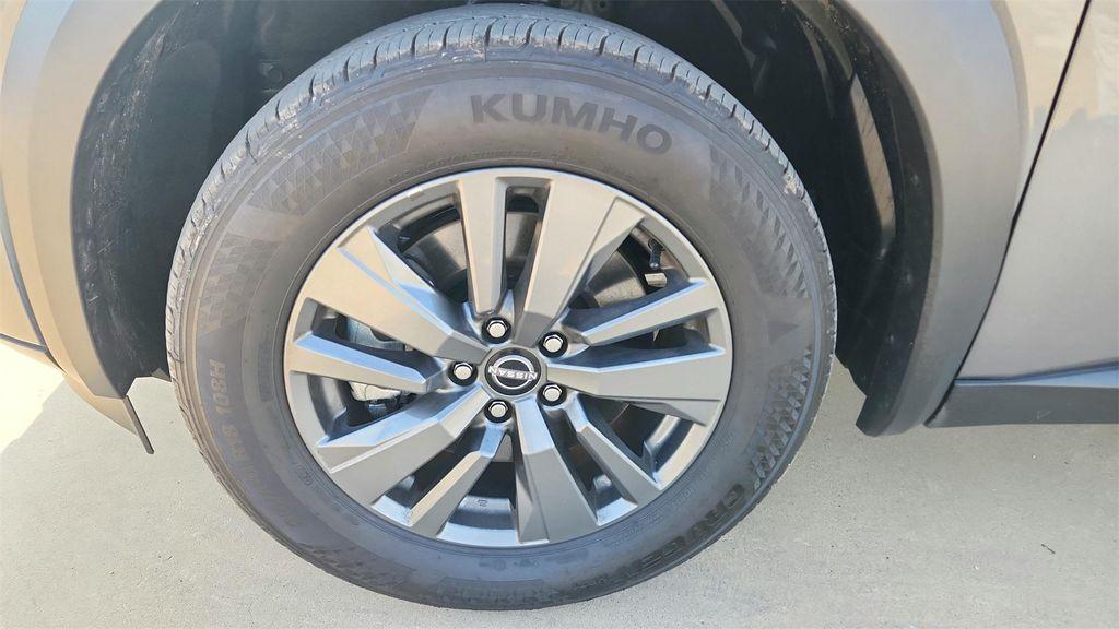 used 2025 Nissan Pathfinder car, priced at $32,284