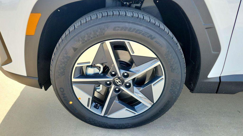 new 2026 Hyundai Tucson car, priced at $32,000