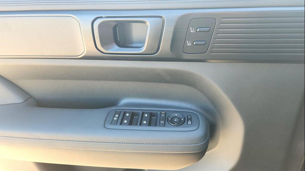 used 2024 Hyundai Santa Fe car, priced at $35,741