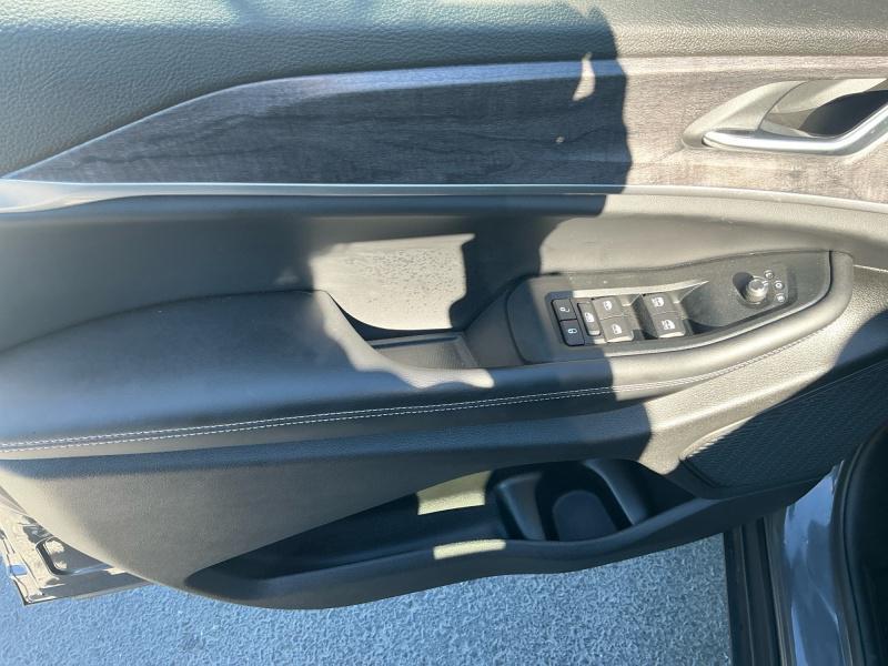 used 2025 Jeep Grand Cherokee L car, priced at $41,944