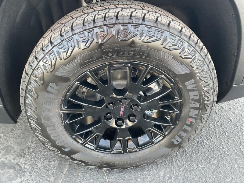 new 2026 GMC Acadia car, priced at $65,100